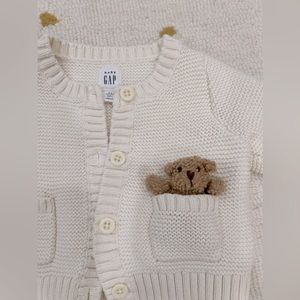 Baby Gap bear cardigan (0-3M)